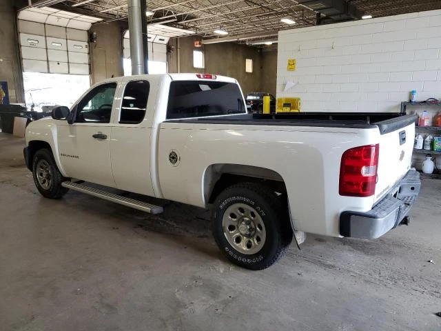 Photo 1 VIN: 1GCEC19XX8Z210700 - CHEVROLET SILVERADO 