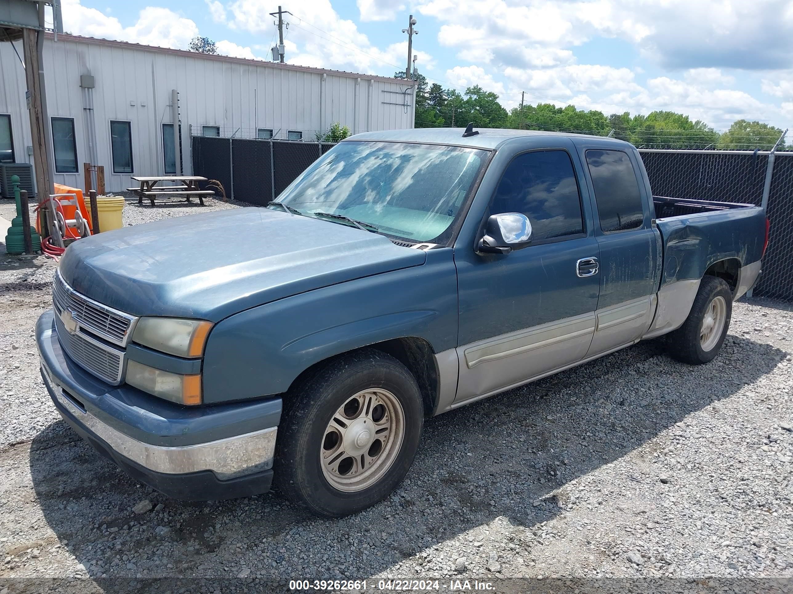 Photo 1 VIN: 1GCEC19Z06Z231845 - CHEVROLET SILVERADO 