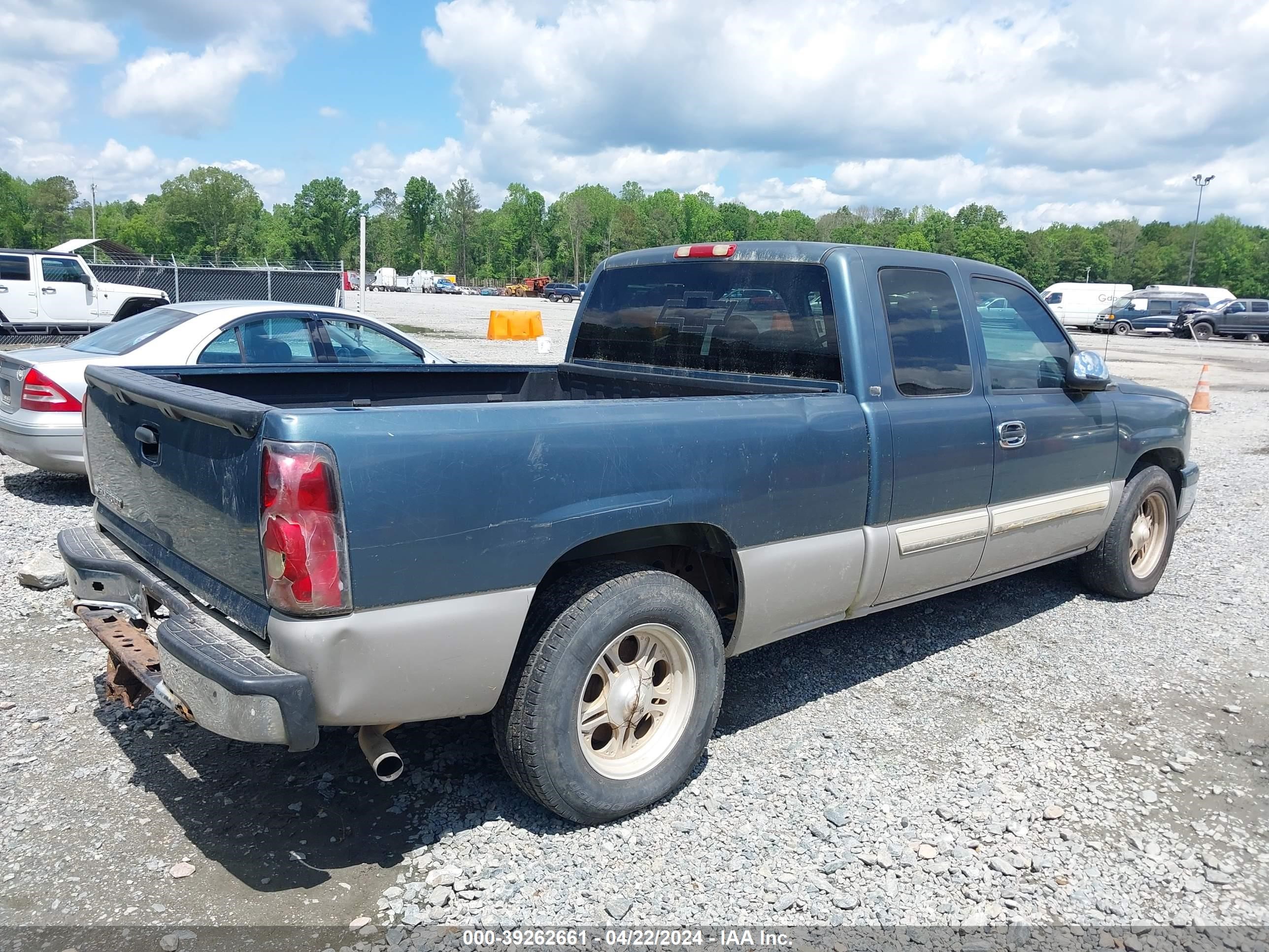 Photo 3 VIN: 1GCEC19Z06Z231845 - CHEVROLET SILVERADO 