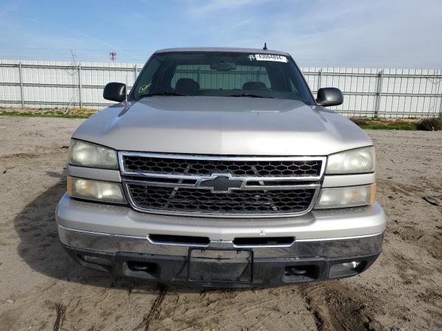 Photo 4 VIN: 1GCEC19Z16Z138025 - CHEVROLET SILVERADO 