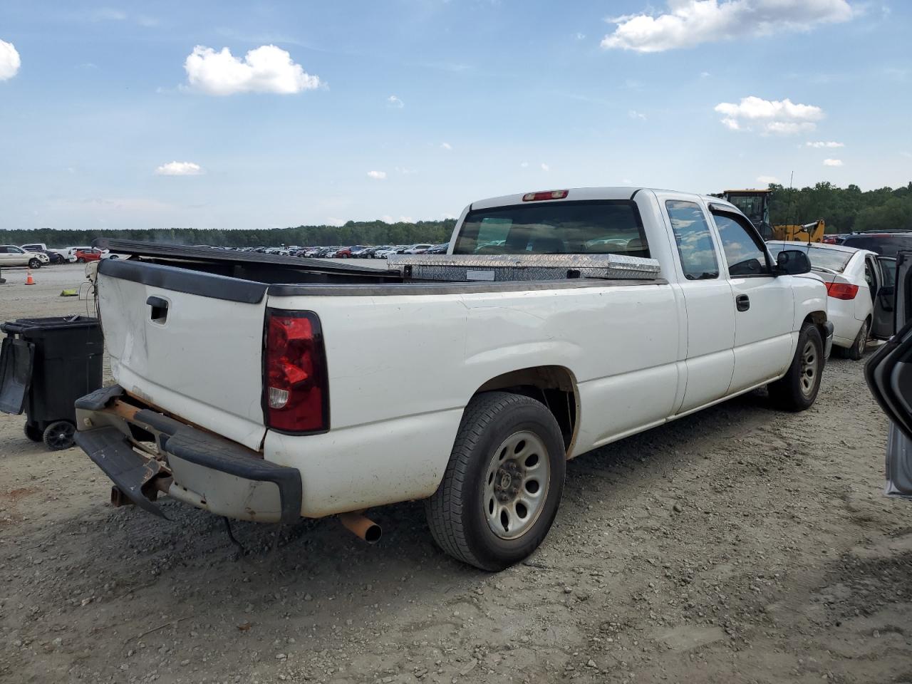 Photo 2 VIN: 1GCEC19Z26E254499 - CHEVROLET SILVERADO 