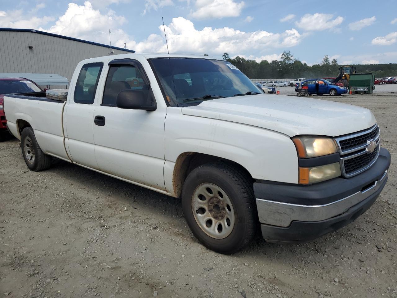 Photo 3 VIN: 1GCEC19Z26E254499 - CHEVROLET SILVERADO 