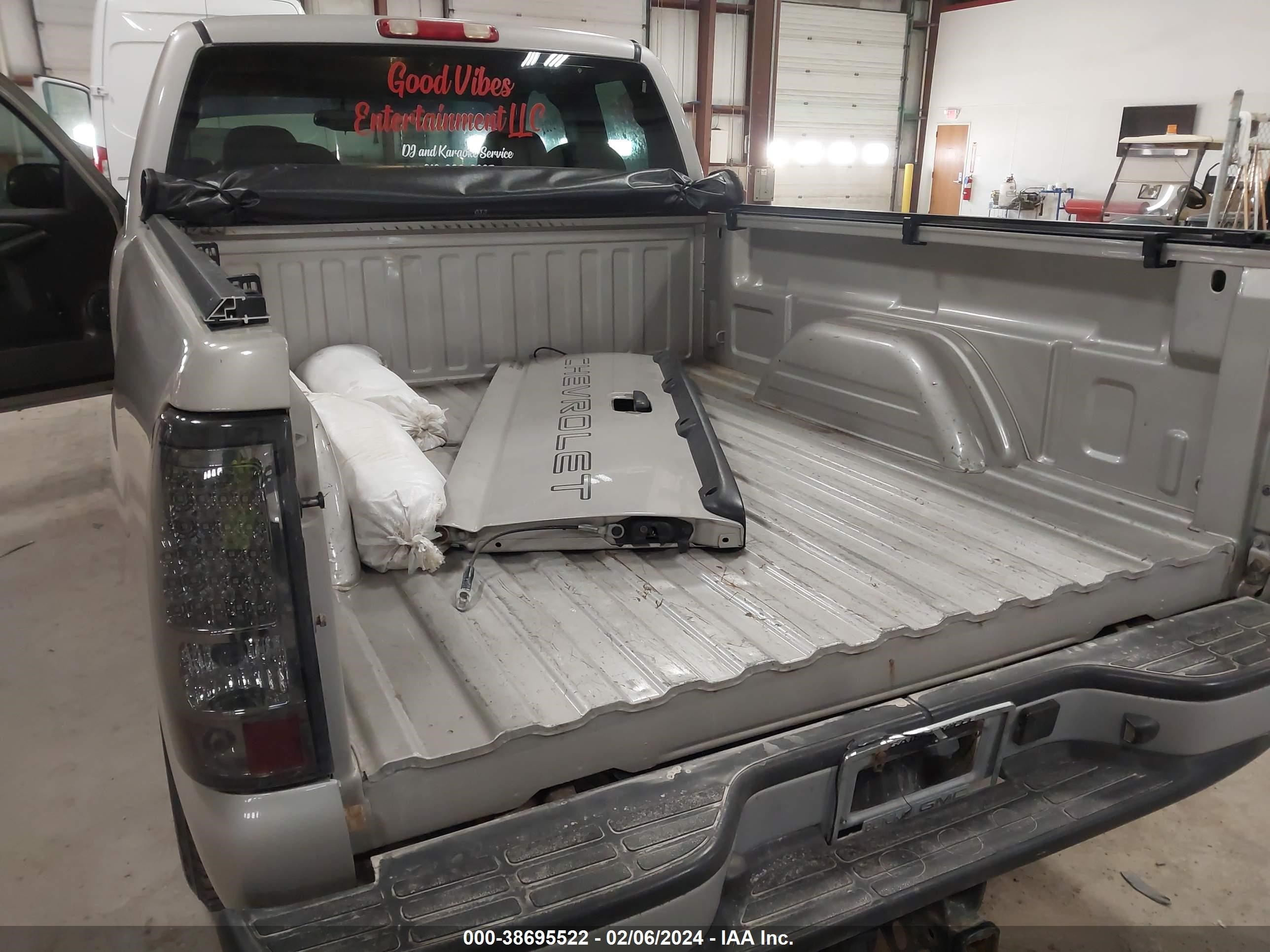 Photo 11 VIN: 1GCEC19Z56Z231212 - CHEVROLET SILVERADO 