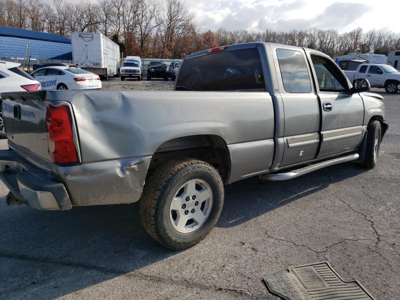 Photo 2 VIN: 1GCEC19Z67Z109640 - CHEVROLET SILVERADO 