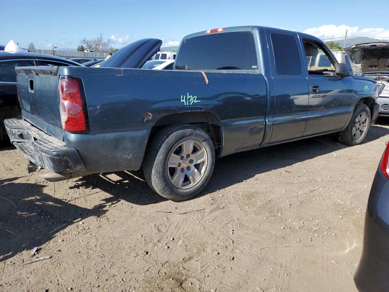 Photo 2 VIN: 1GCEC19Z76Z295252 - CHEVROLET SILVERADO 