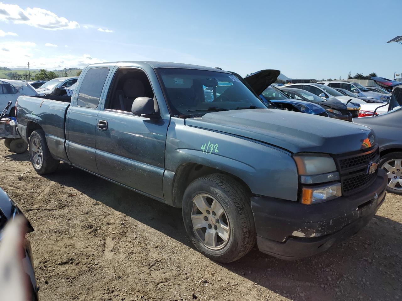 Photo 3 VIN: 1GCEC19Z76Z295252 - CHEVROLET SILVERADO 