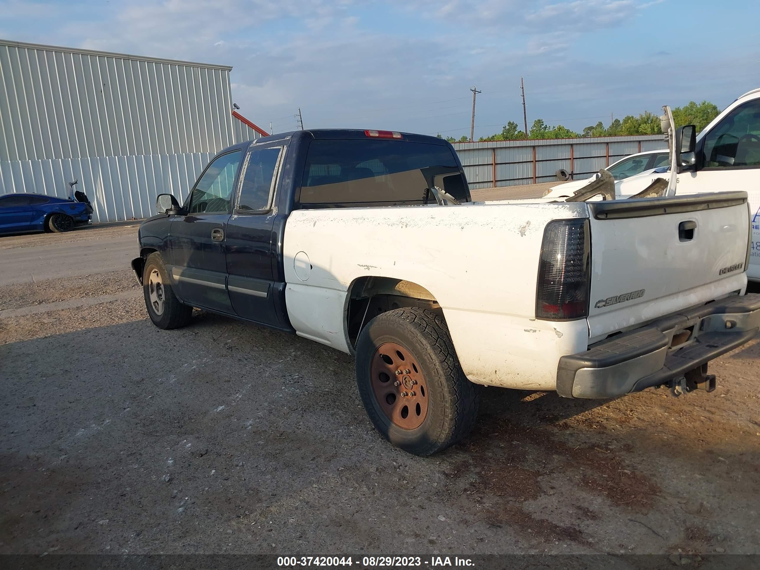 Photo 2 VIN: 1GCEC19Z95Z194292 - CHEVROLET SILVERADO 