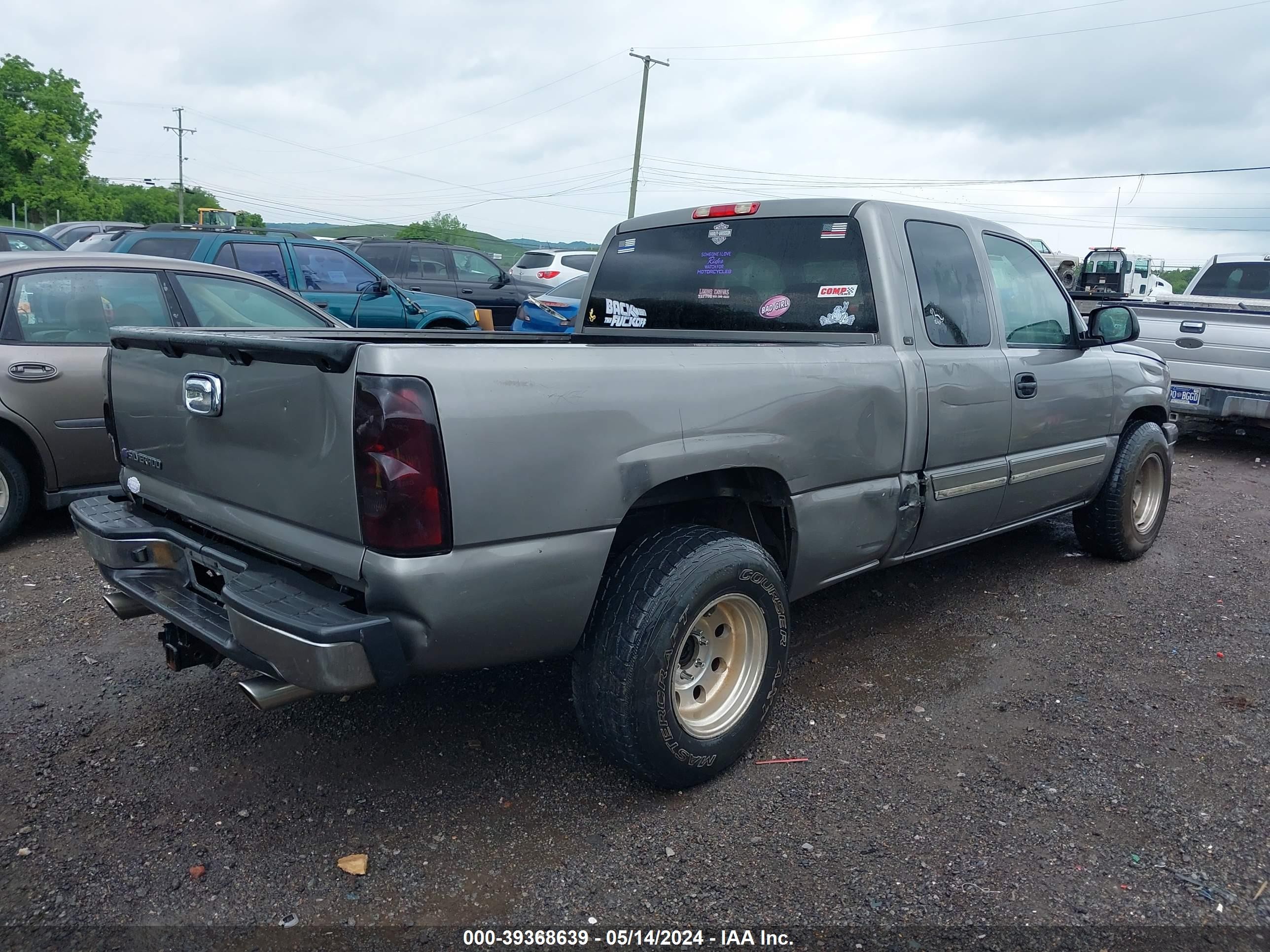 Photo 3 VIN: 1GCEC19Z97Z174501 - CHEVROLET SILVERADO 