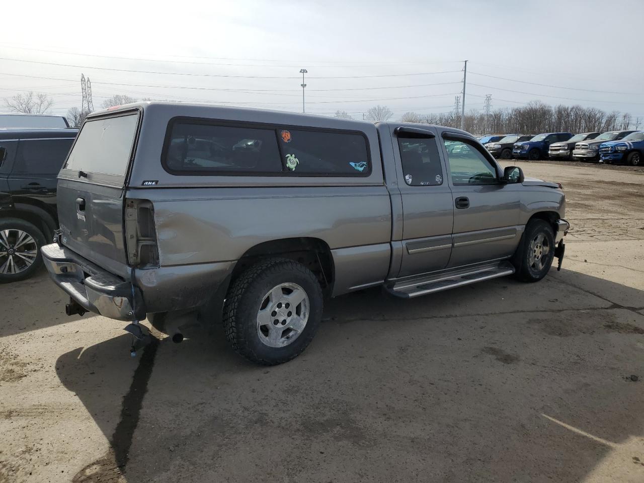 Photo 2 VIN: 1GCEC19ZX6Z155034 - CHEVROLET SILVERADO 