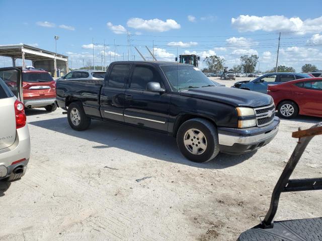 Photo 3 VIN: 1GCEC19ZX7Z120429 - CHEVROLET SILVERADO 