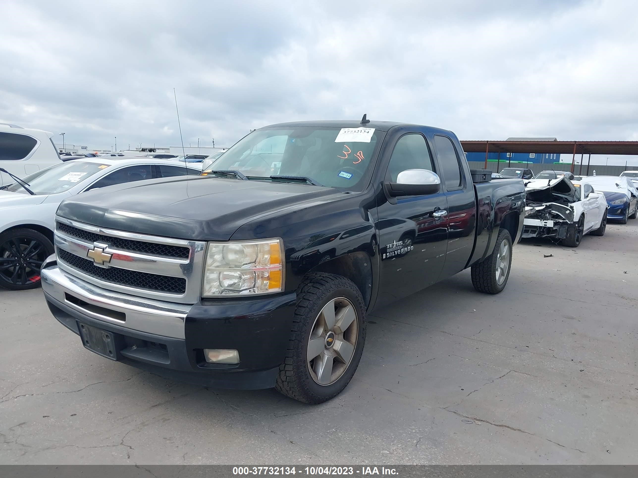 Photo 1 VIN: 1GCEC29009Z229041 - CHEVROLET SILVERADO 