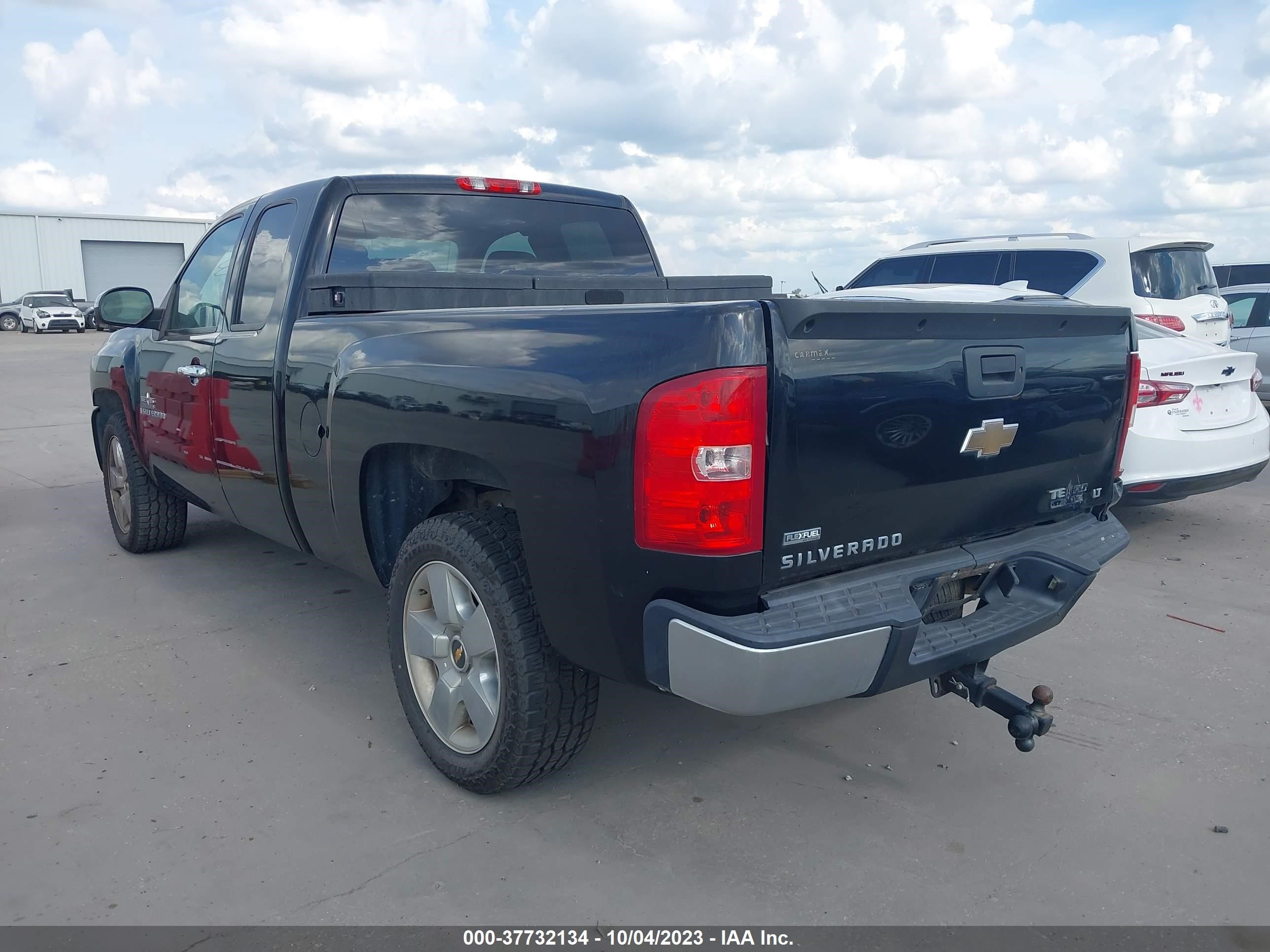 Photo 2 VIN: 1GCEC29009Z229041 - CHEVROLET SILVERADO 