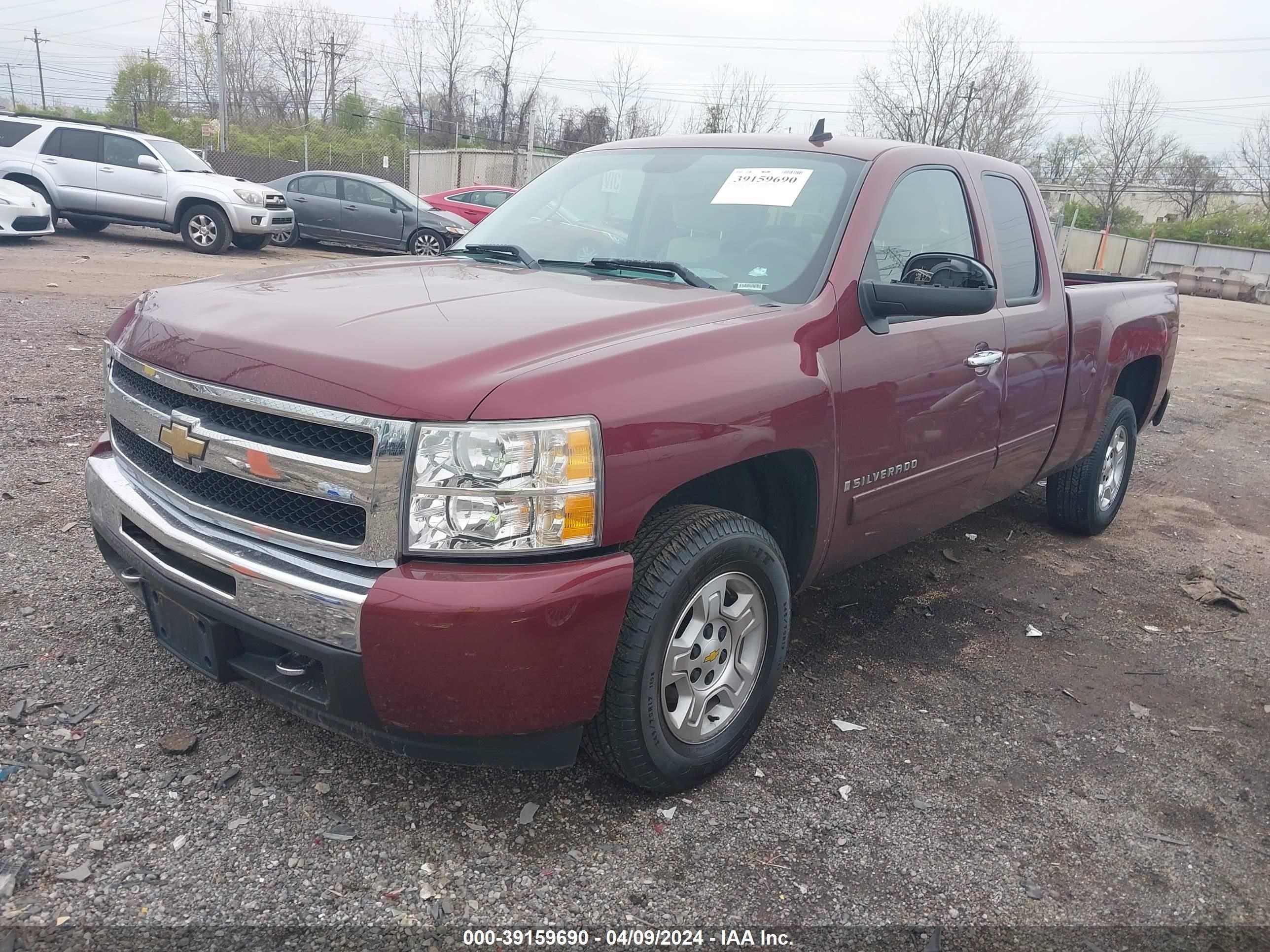 Photo 1 VIN: 1GCEC29049Z135325 - CHEVROLET SILVERADO 