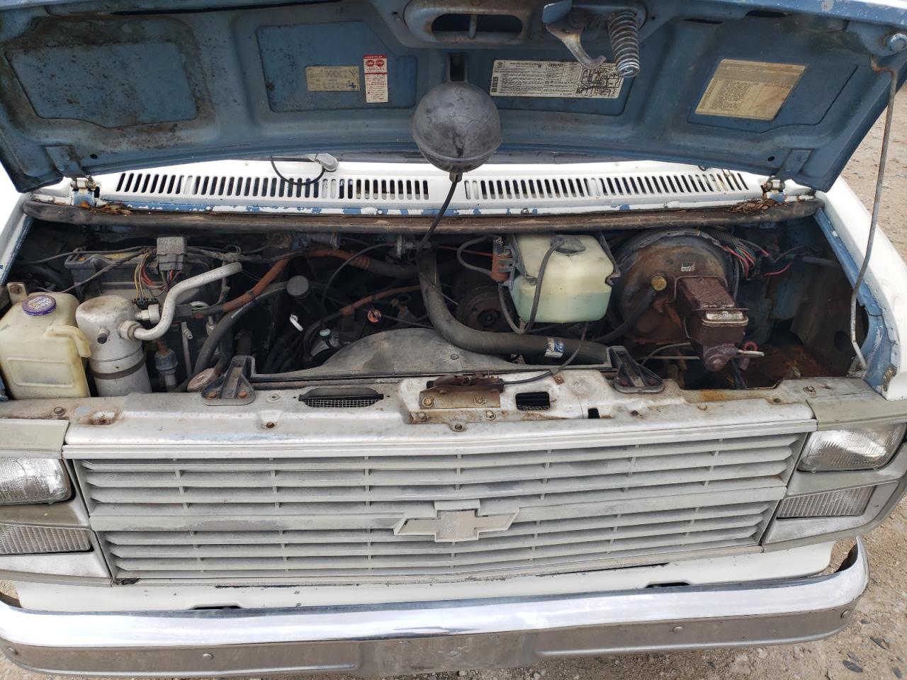 Photo 11 VIN: 1GCEG25H4E7208859 - CHEVROLET VAN 