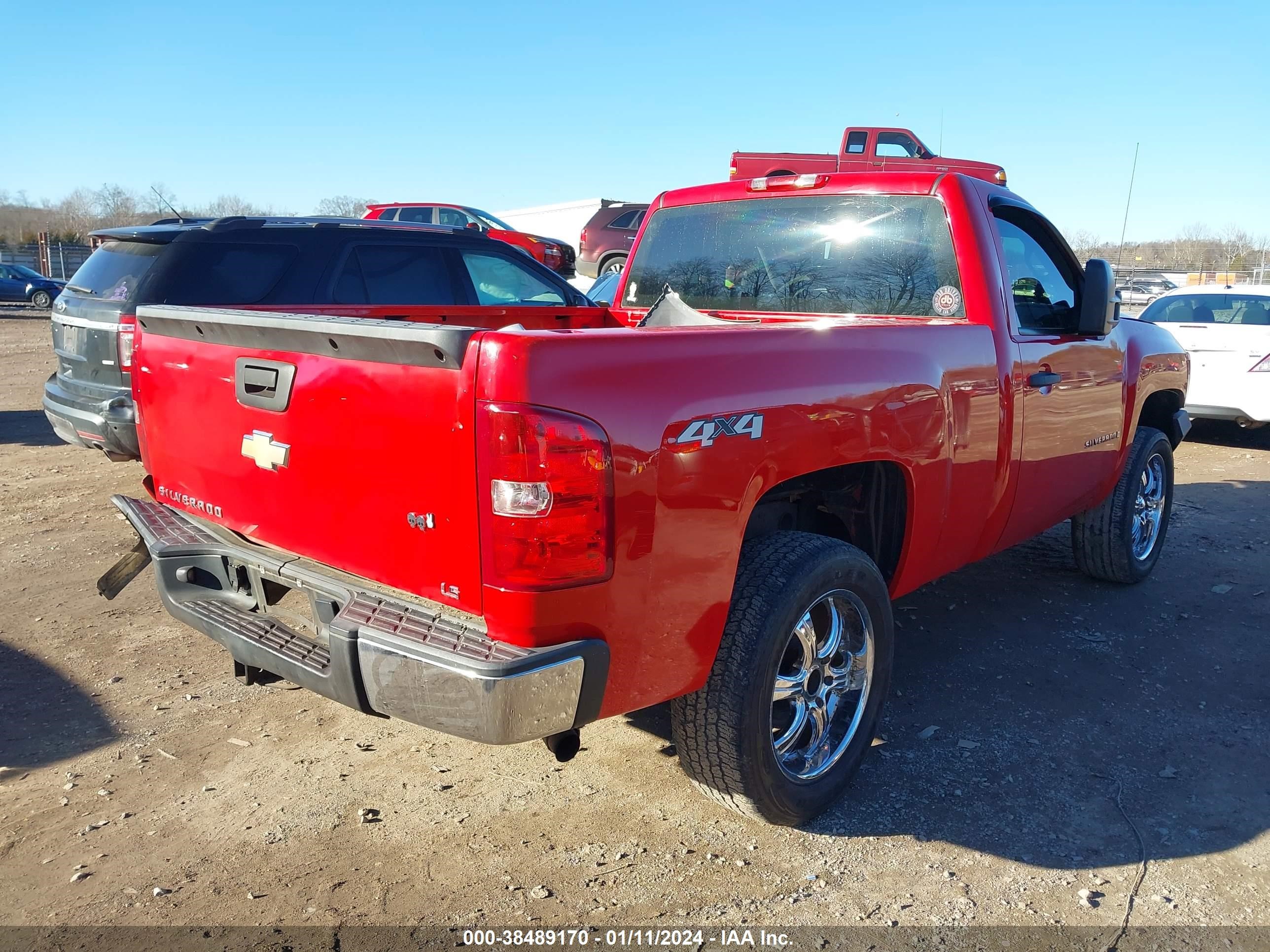 Photo 3 VIN: 1GCEK14C38Z282362 - CHEVROLET SILVERADO 