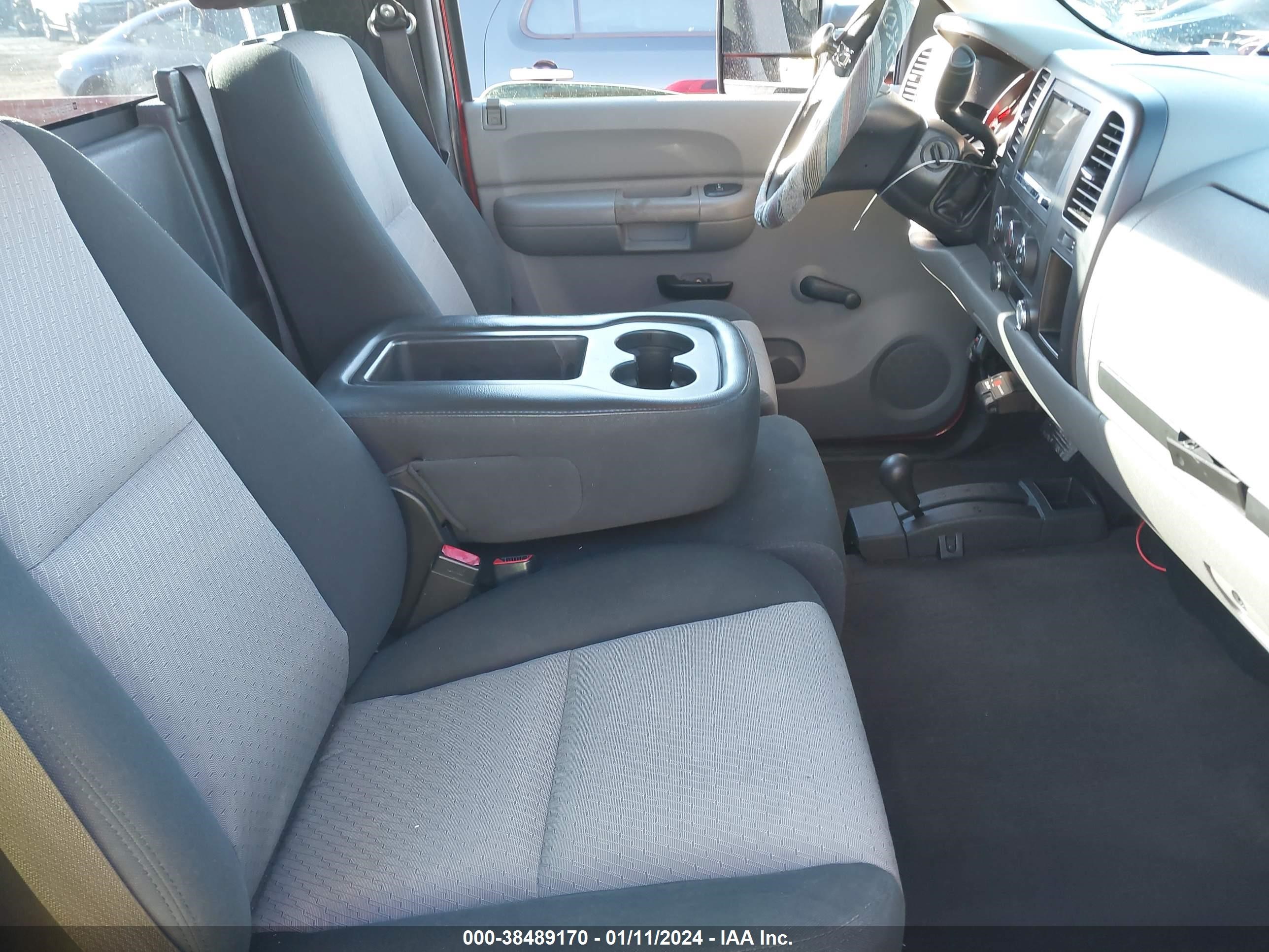 Photo 4 VIN: 1GCEK14C38Z282362 - CHEVROLET SILVERADO 