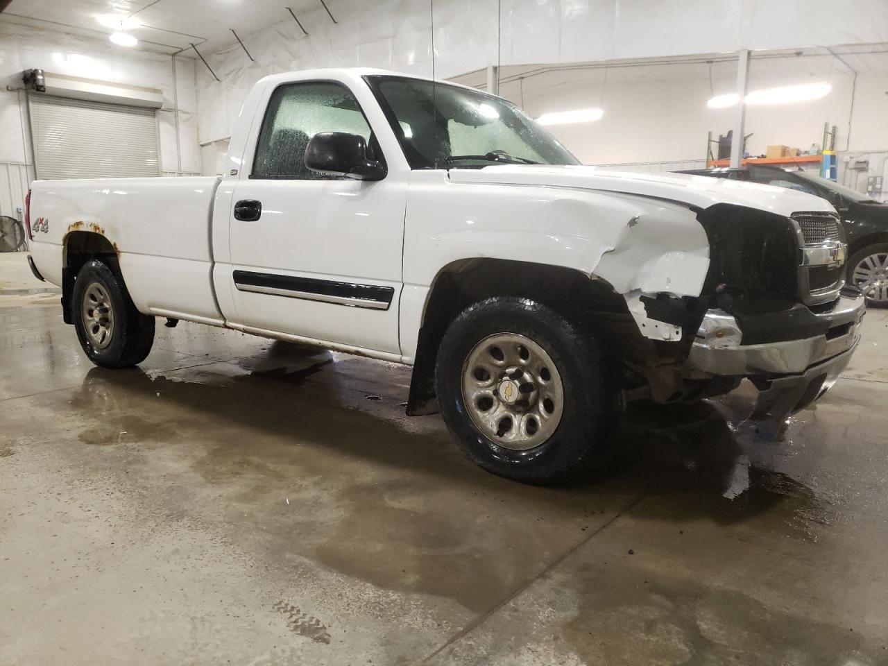 Photo 3 VIN: 1GCEK14T15Z249517 - CHEVROLET SILVERADO 