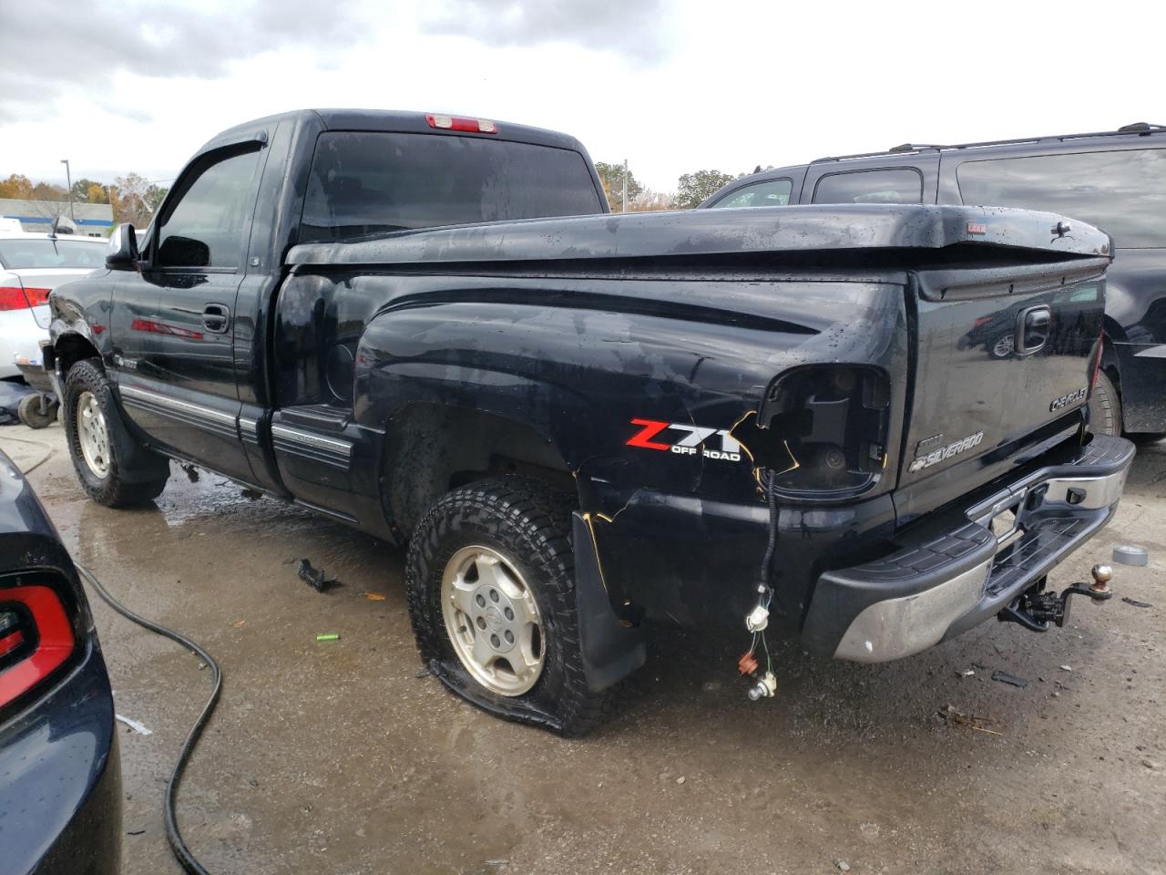 Photo 1 VIN: 1GCEK14T22Z343983 - CHEVROLET SILVERADO 