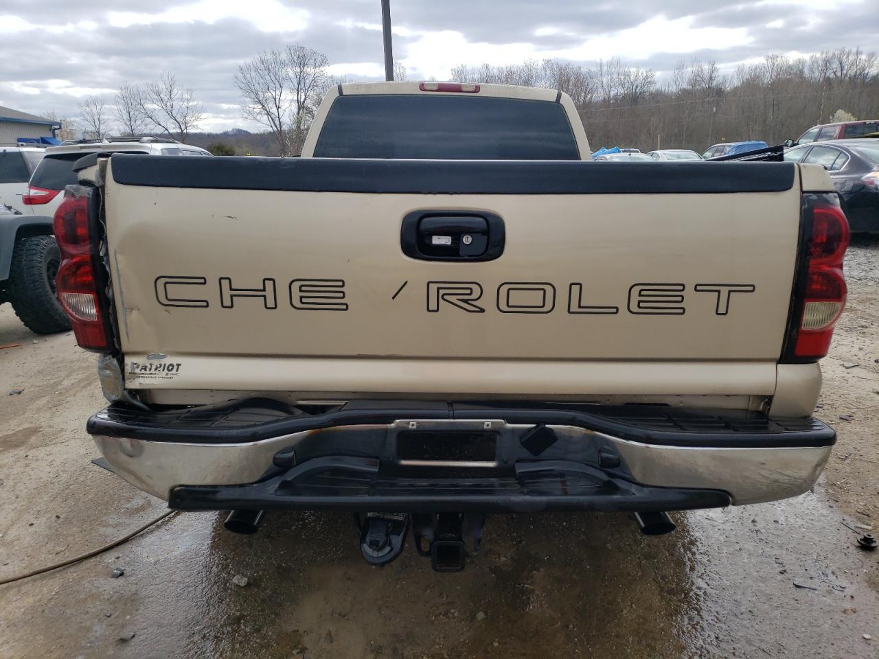 Photo 5 VIN: 1GCEK14T74Z240271 - CHEVROLET SILVERADO 