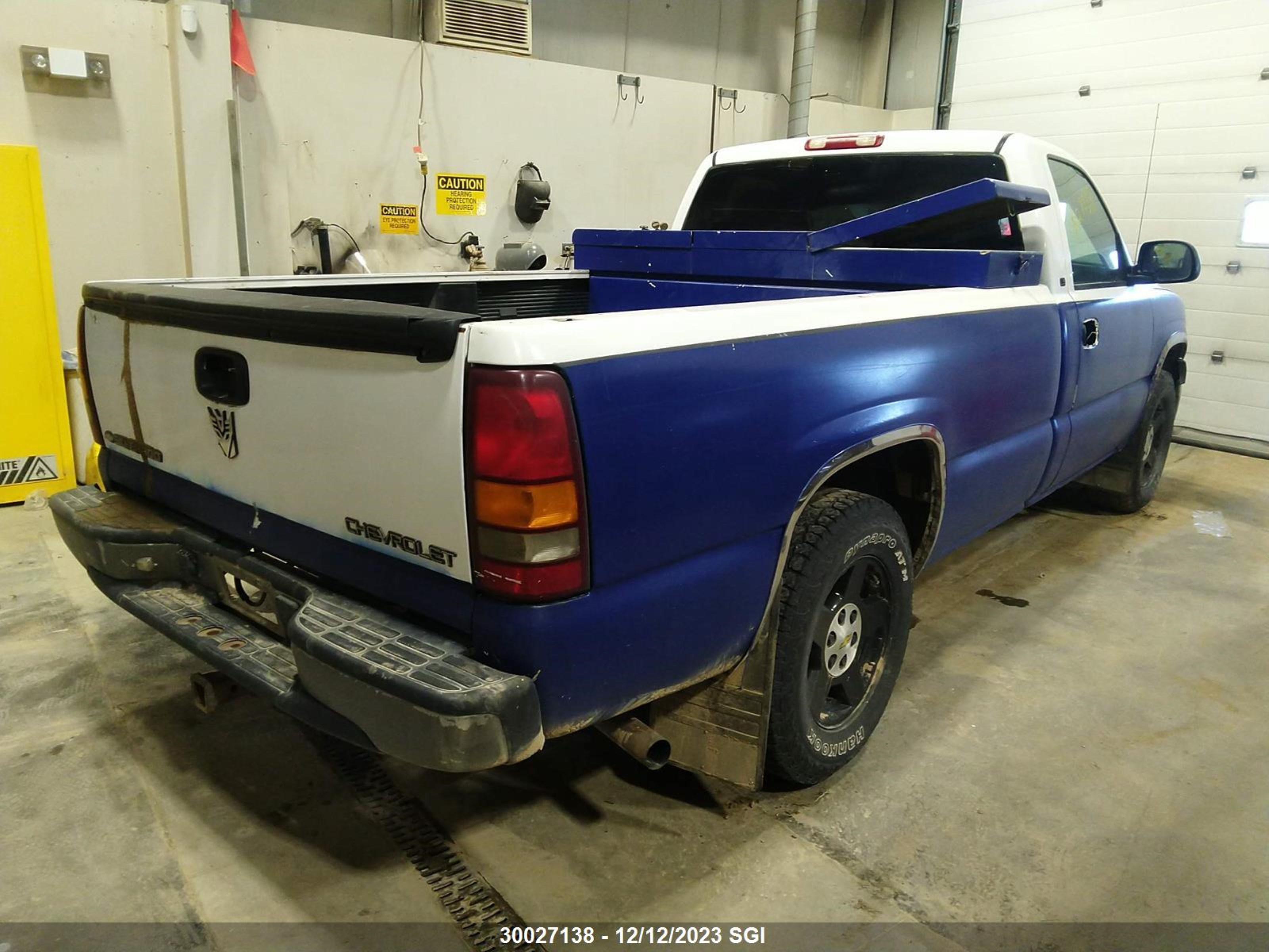 Photo 3 VIN: 1GCEK14T8XE198334 - CHEVROLET SILVERADO 