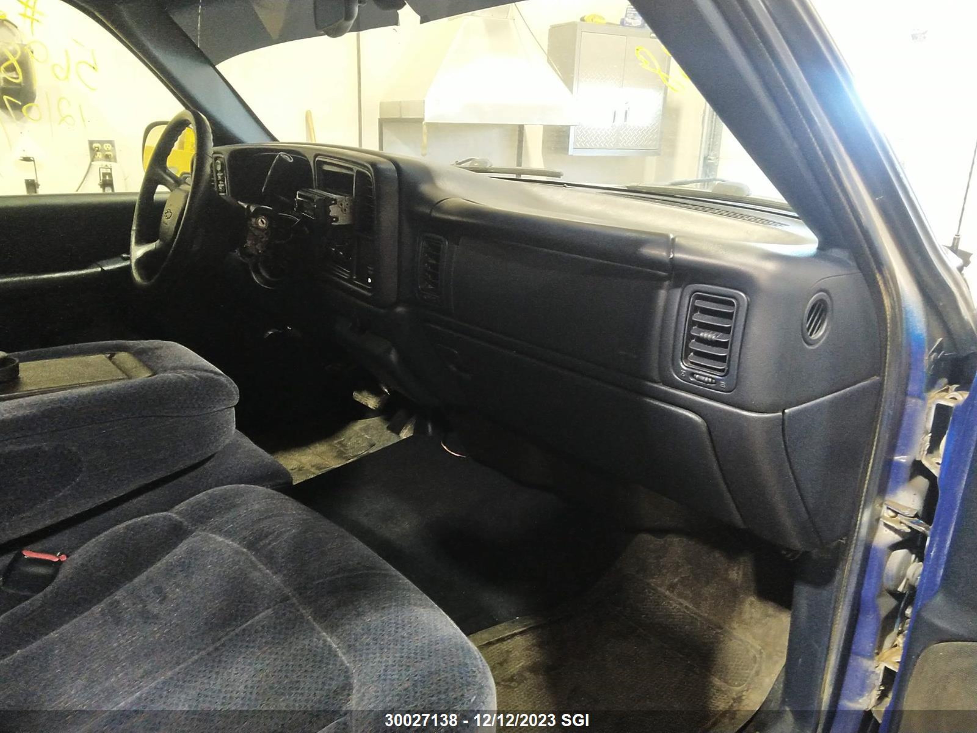 Photo 4 VIN: 1GCEK14T8XE198334 - CHEVROLET SILVERADO 