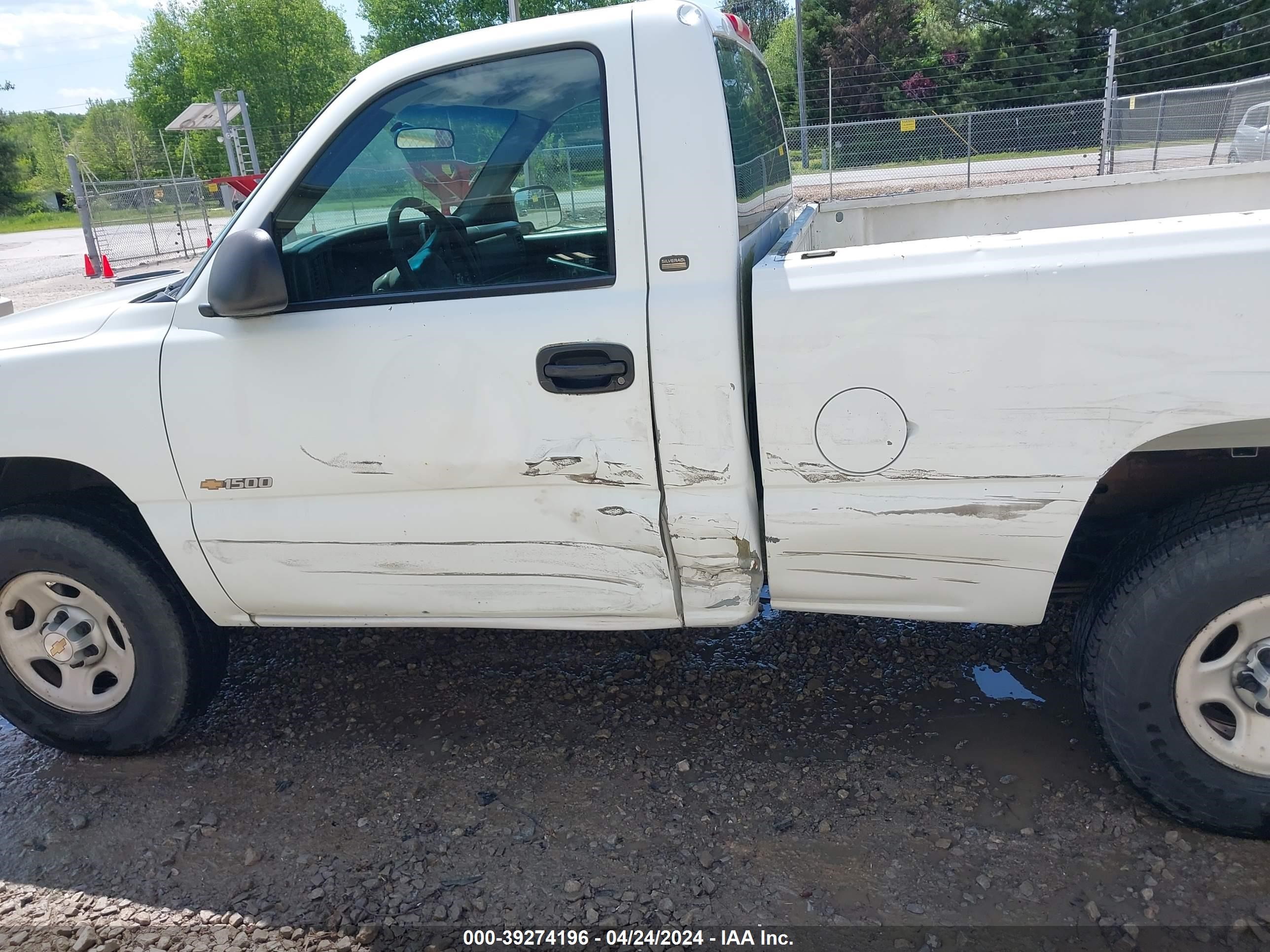 Photo 5 VIN: 1GCEK14TX2Z243906 - CHEVROLET SILVERADO 