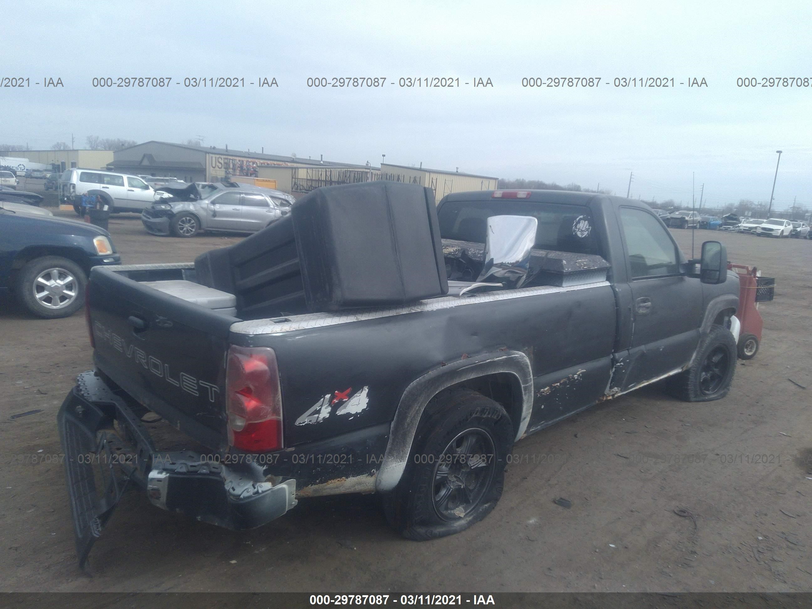 Photo 3 VIN: 1GCEK14TX3Z222233 - CHEVROLET SILVERADO 