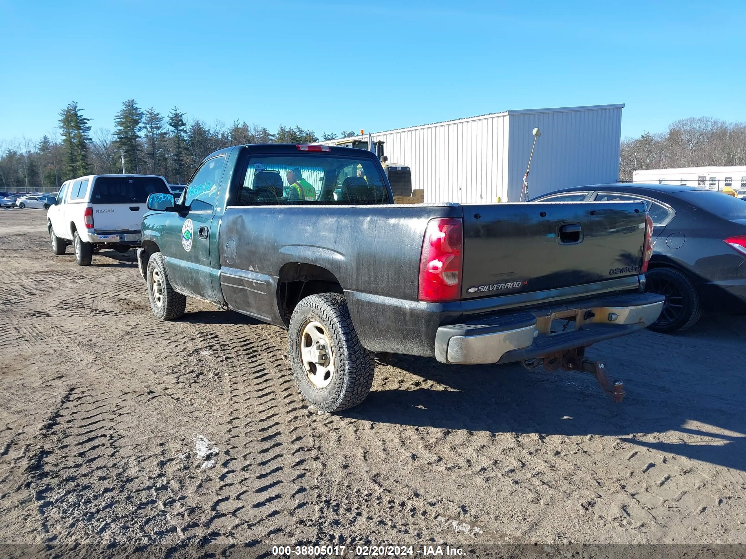 Photo 2 VIN: 1GCEK14V03E308059 - CHEVROLET SILVERADO 