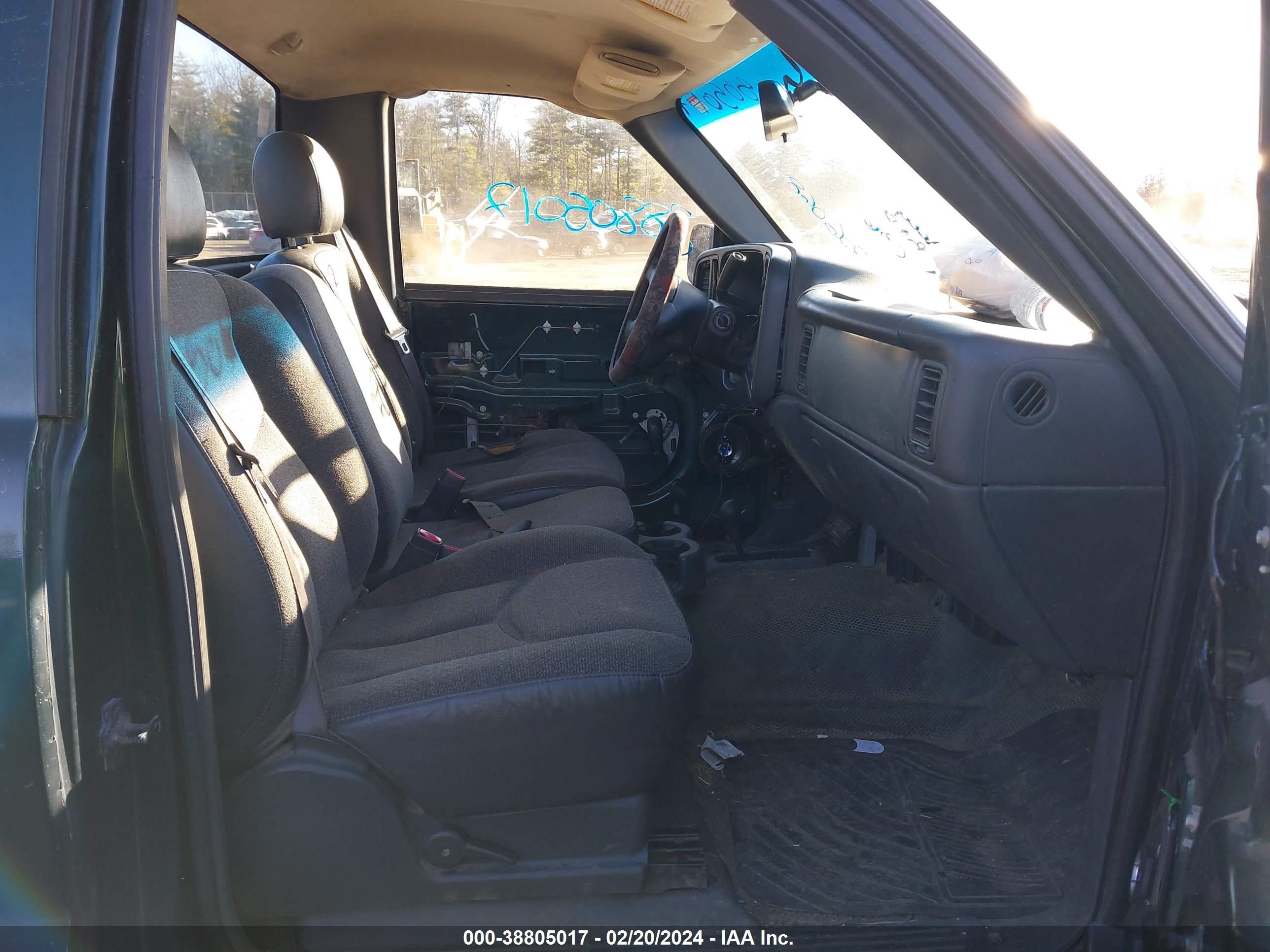 Photo 4 VIN: 1GCEK14V03E308059 - CHEVROLET SILVERADO 