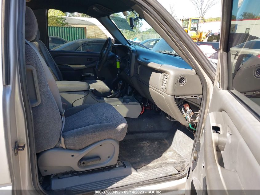 Photo 4 VIN: 1GCEK14V05Z273728 - CHEVROLET SILVERADO 