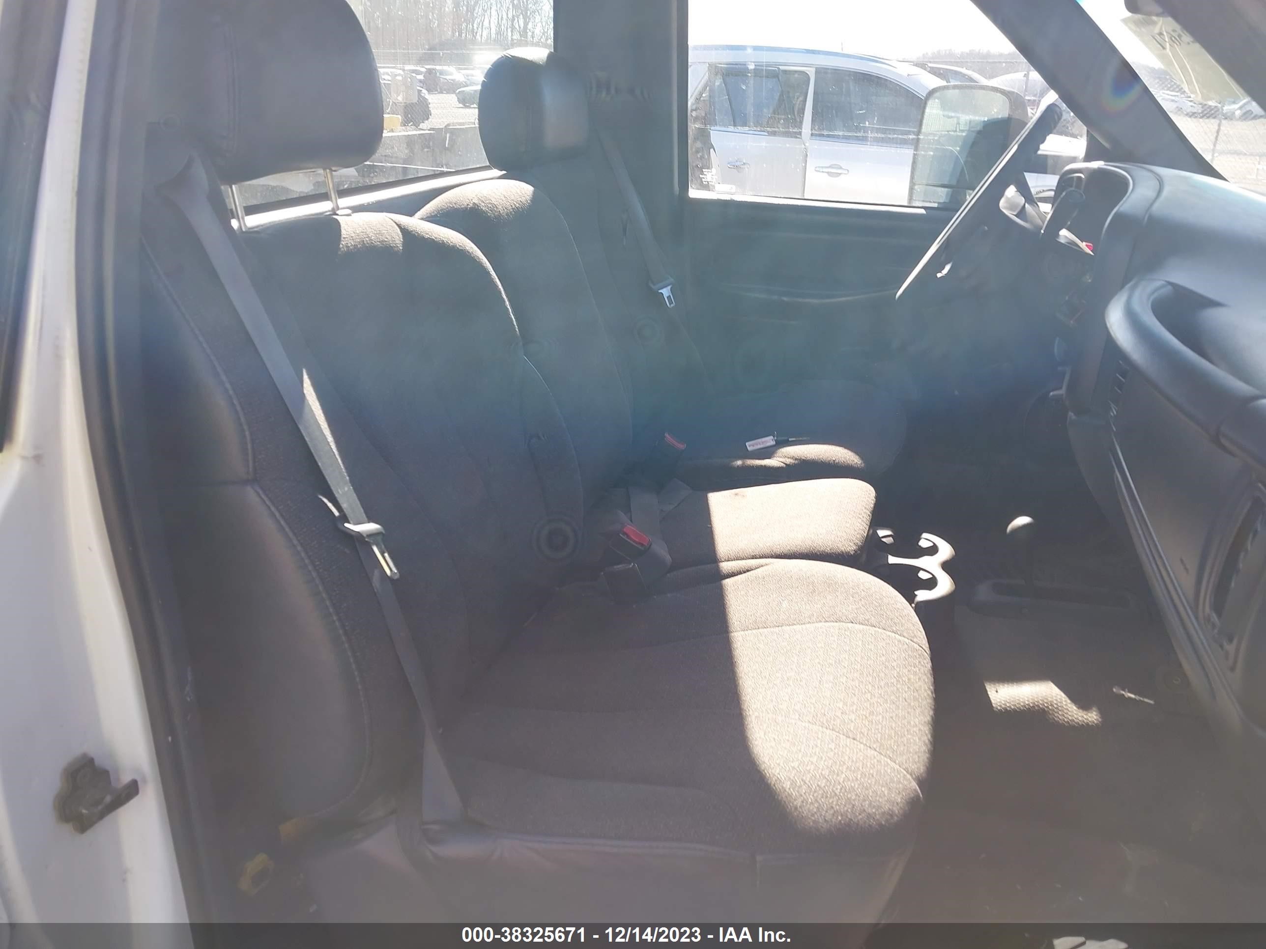 Photo 7 VIN: 1GCEK14V11E157360 - CHEVROLET SILVERADO 