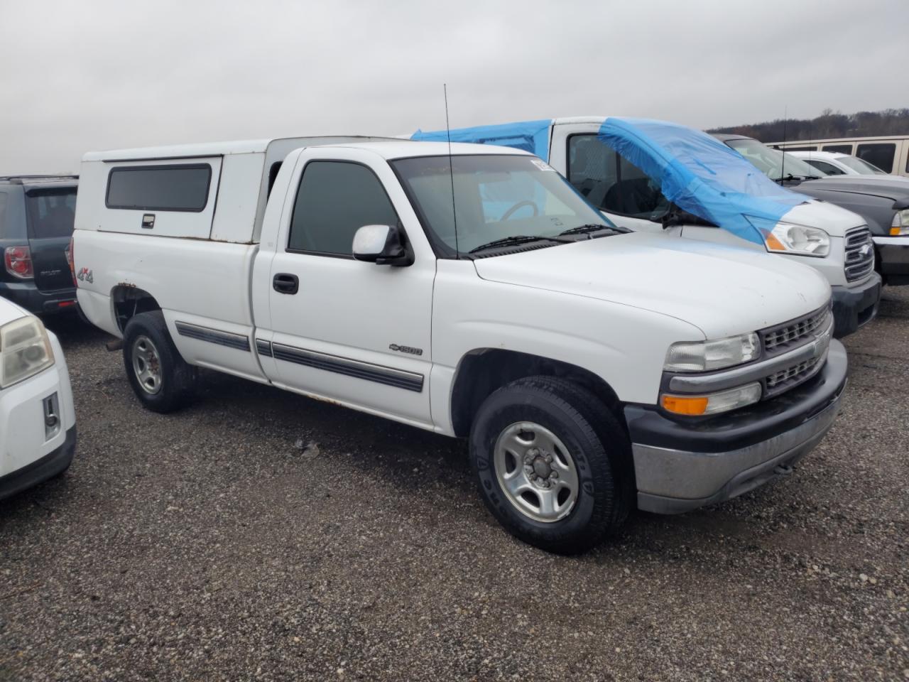 Photo 3 VIN: 1GCEK14V12Z334743 - CHEVROLET SILVERADO 