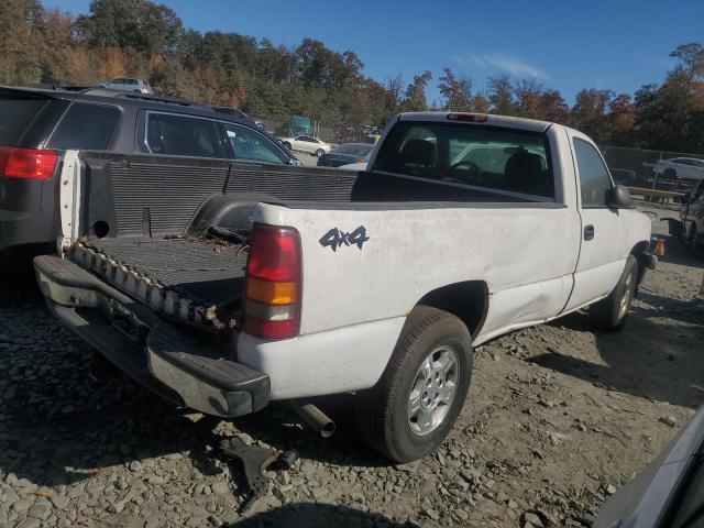 Photo 2 VIN: 1GCEK14V22E143761 - CHEVROLET SILVERADO 