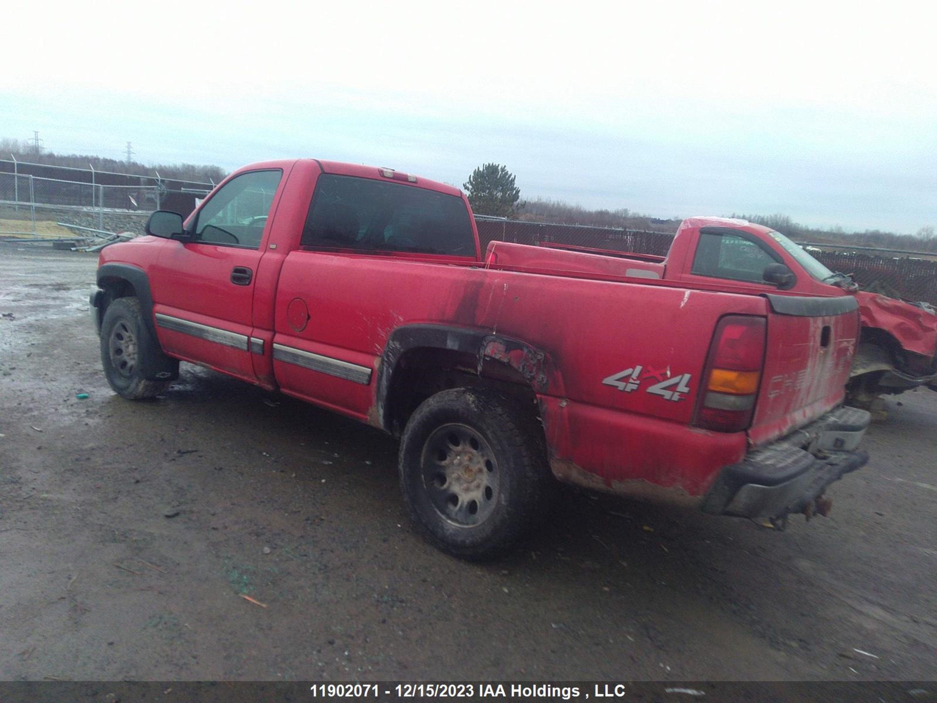 Photo 2 VIN: 1GCEK14V32E302402 - CHEVROLET SILVERADO 