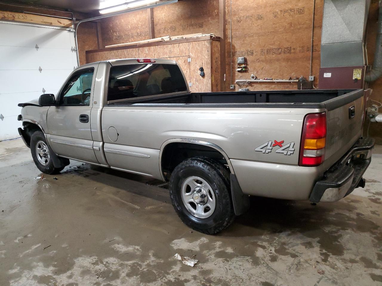 Photo 1 VIN: 1GCEK14WX2Z174967 - CHEVROLET SILVERADO 