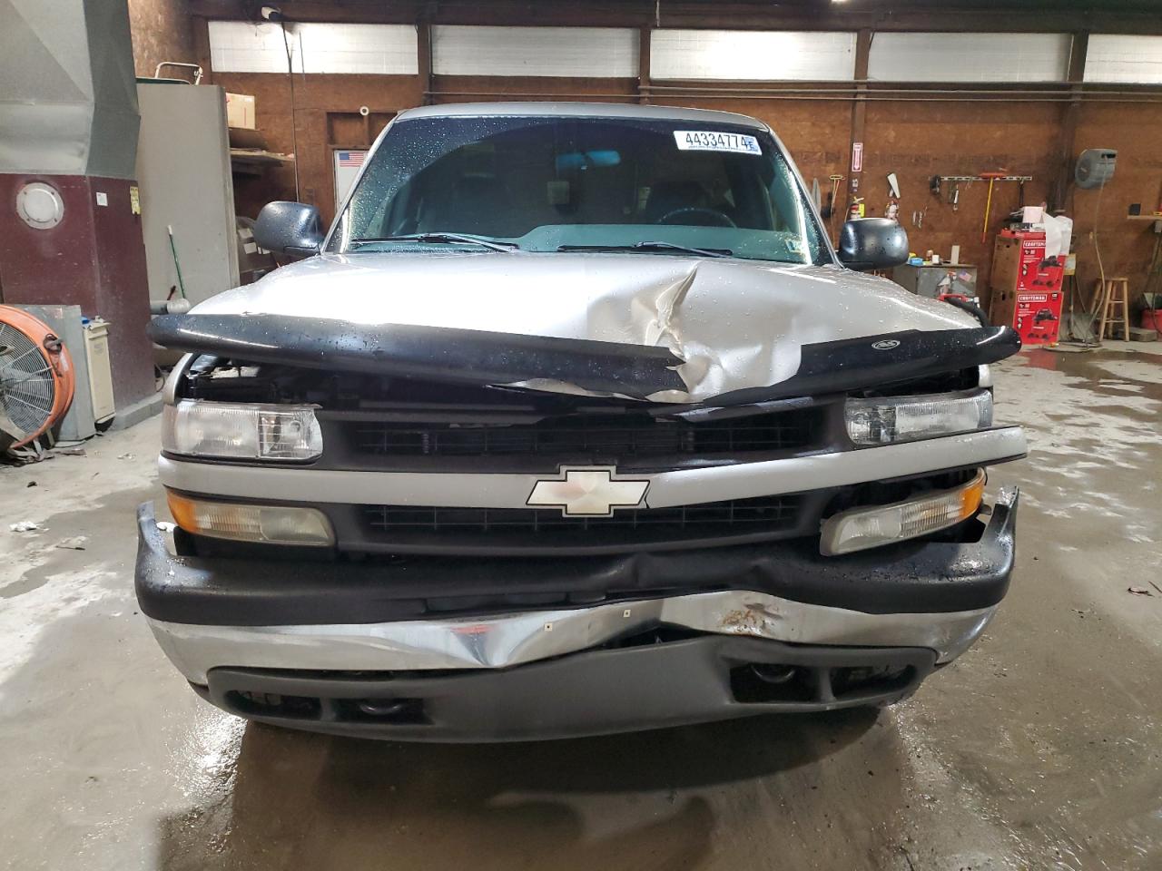 Photo 4 VIN: 1GCEK14WX2Z174967 - CHEVROLET SILVERADO 