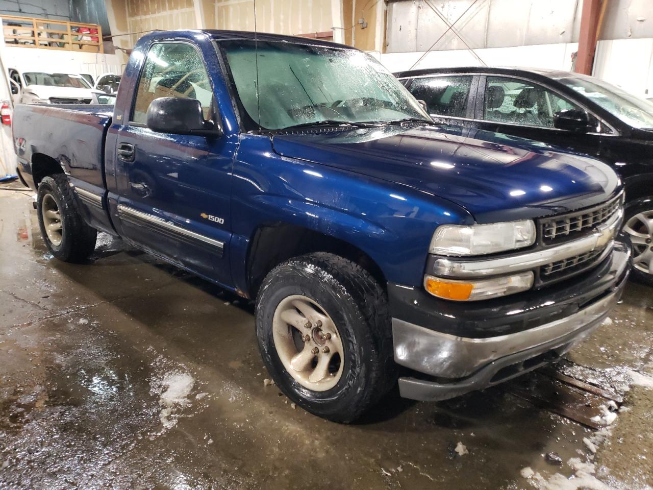 Photo 3 VIN: 1GCEK14WXYZ223092 - CHEVROLET SILVERADO 