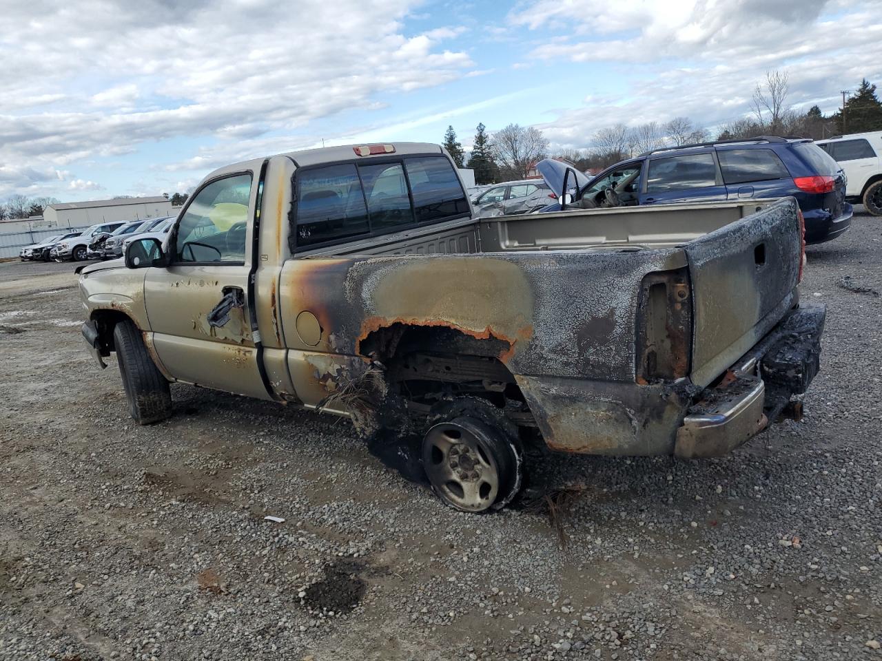 Photo 1 VIN: 1GCEK14X73Z195561 - CHEVROLET SILVERADO 