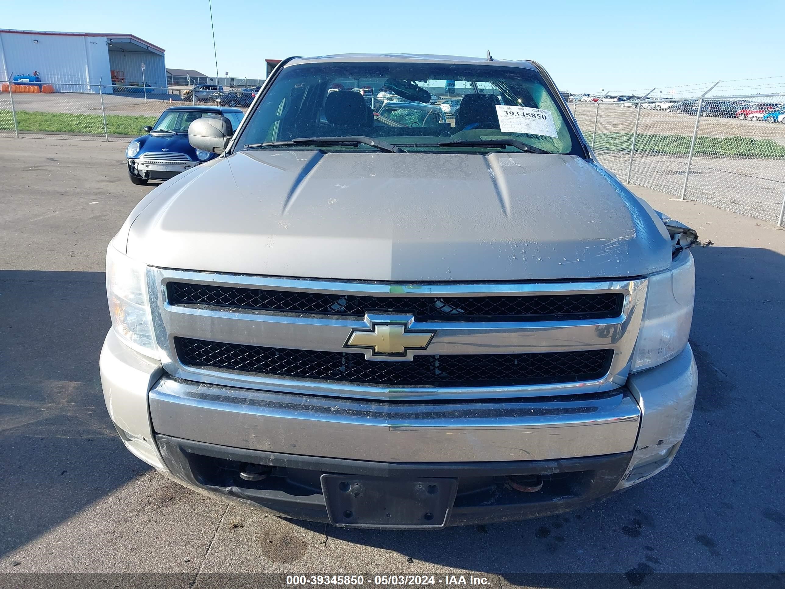 Photo 11 VIN: 1GCEK19018Z215533 - CHEVROLET SILVERADO 