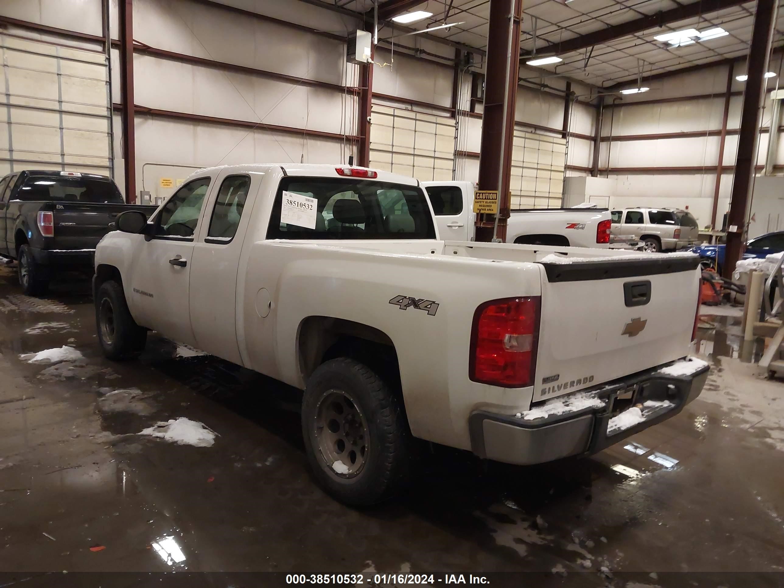 Photo 2 VIN: 1GCEK19029Z231614 - CHEVROLET SILVERADO 