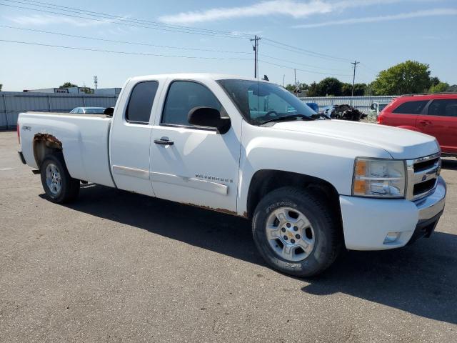 Photo 3 VIN: 1GCEK19038E177956 - CHEVROLET SILVERADO 