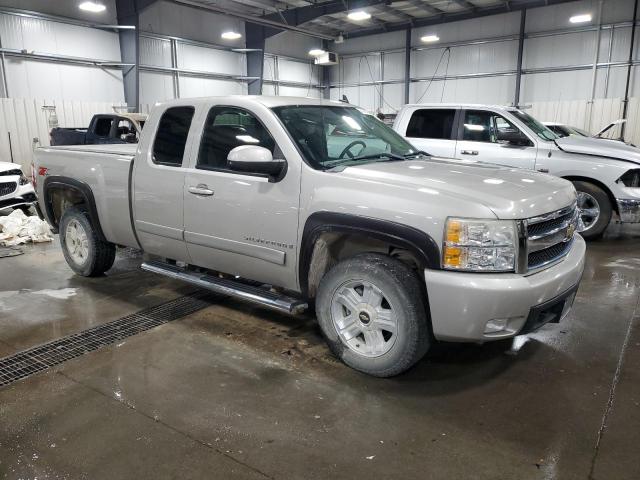 Photo 3 VIN: 1GCEK19058Z133045 - CHEVROLET SILVERADO 