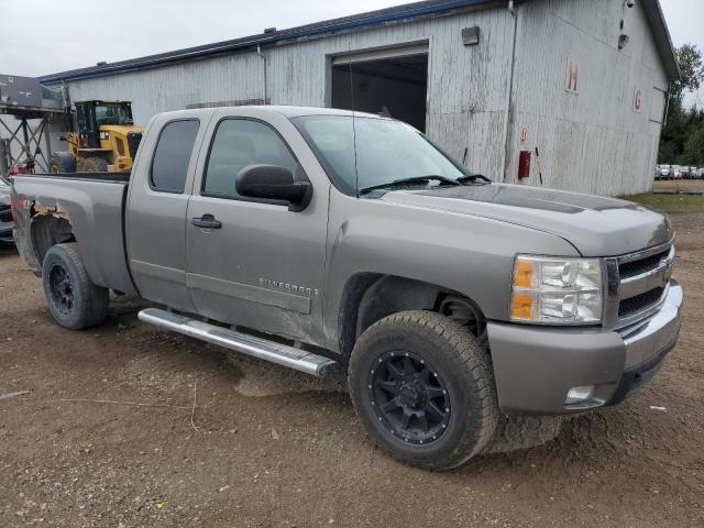 Photo 3 VIN: 1GCEK19067Z642611 - CHEVROLET SILVERADO 