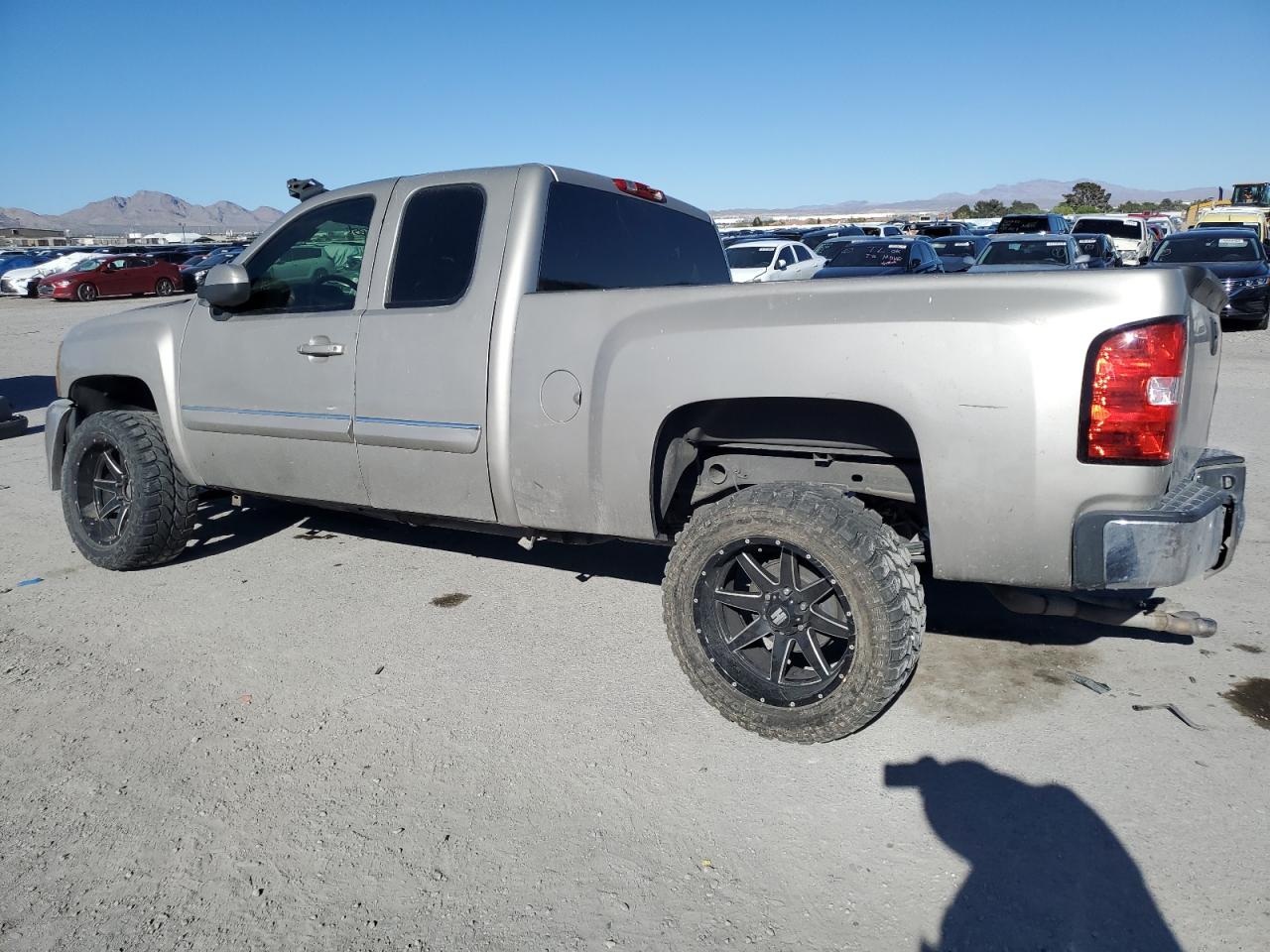 Photo 1 VIN: 1GCEK19068Z264727 - CHEVROLET SILVERADO 