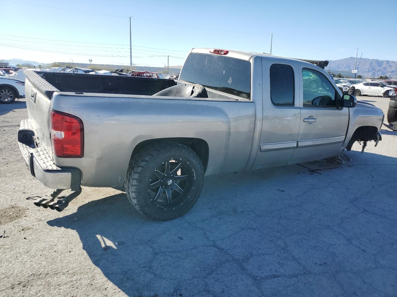 Photo 2 VIN: 1GCEK19068Z264727 - CHEVROLET SILVERADO 