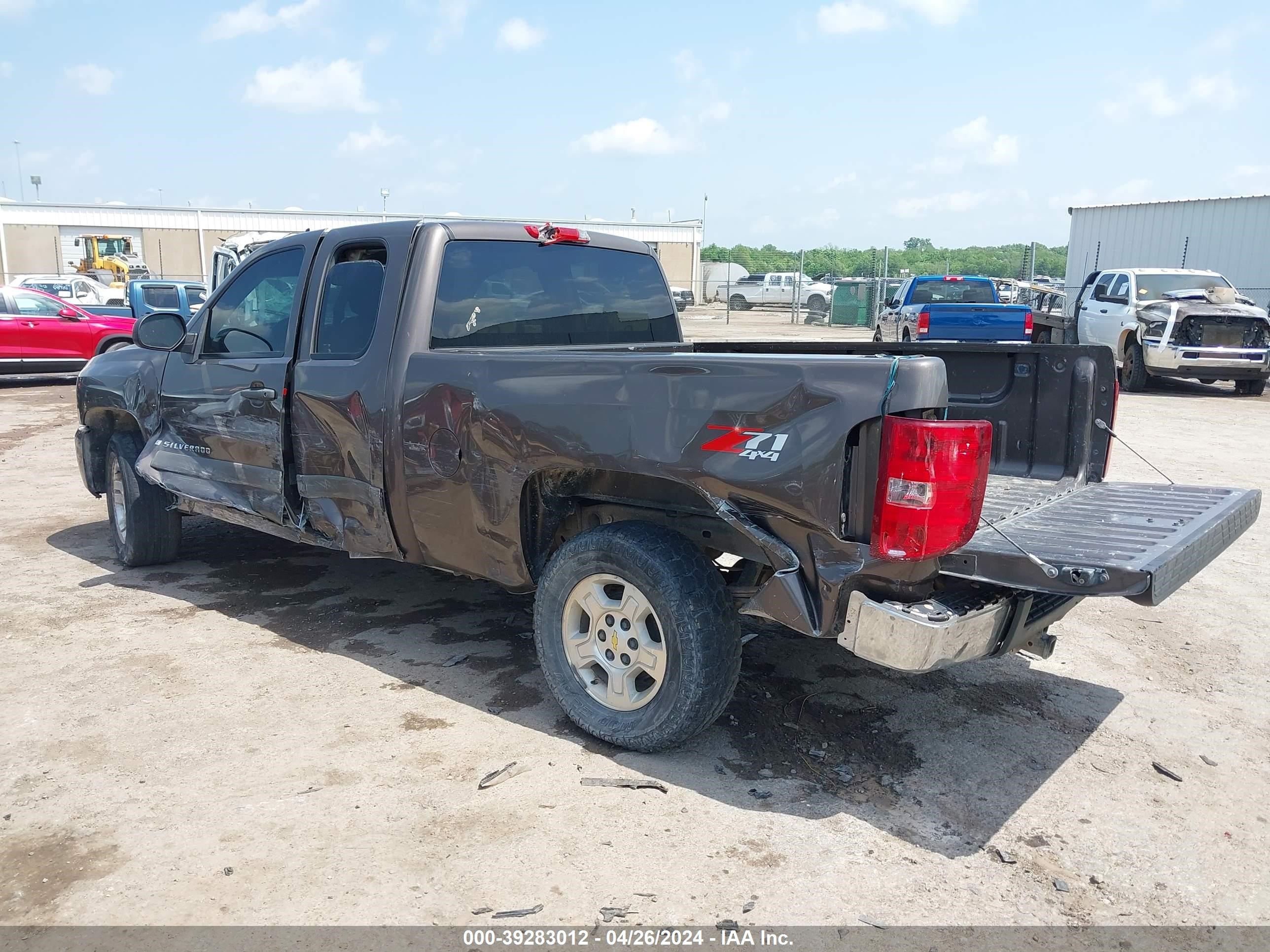 Photo 2 VIN: 1GCEK19087Z633084 - CHEVROLET SILVERADO 