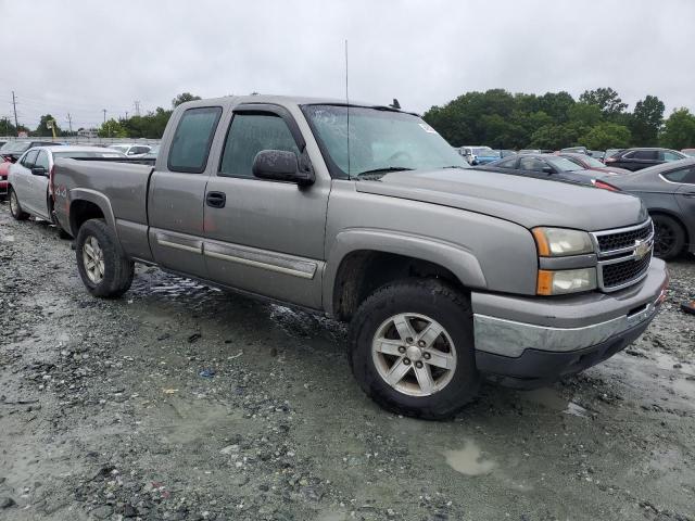 Photo 3 VIN: 1GCEK19B06Z192468 - CHEVROLET SILVERADO 