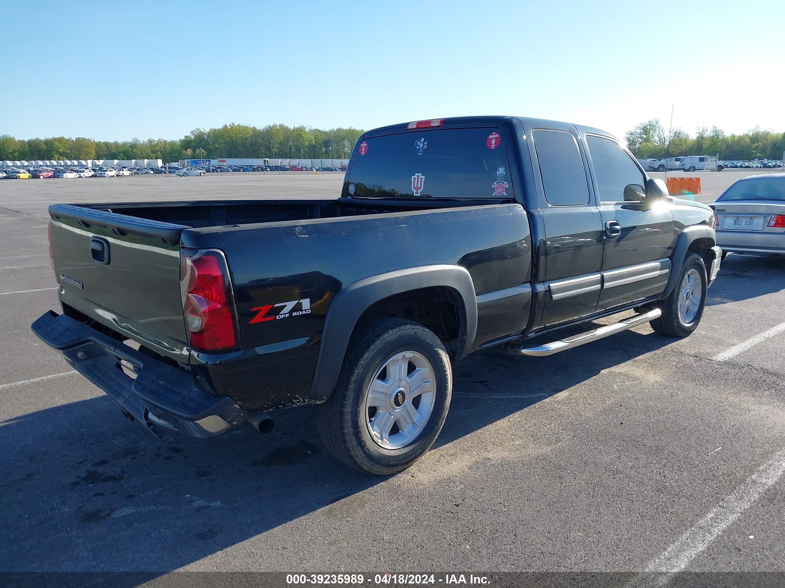 Photo 3 VIN: 1GCEK19B36Z184011 - CHEVROLET SILVERADO 