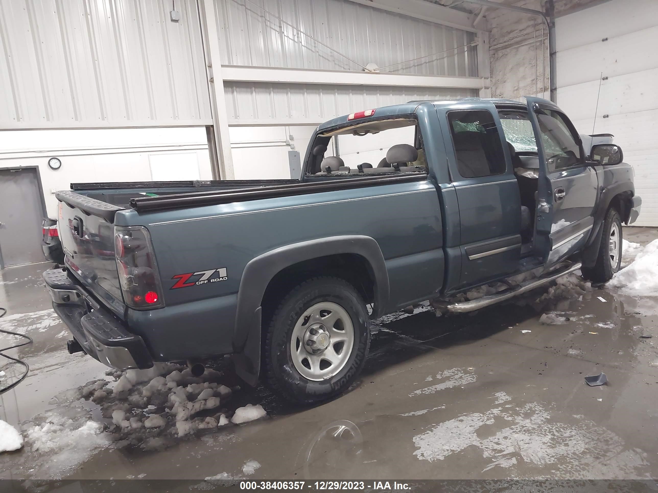 Photo 3 VIN: 1GCEK19B46Z301787 - CHEVROLET SILVERADO 