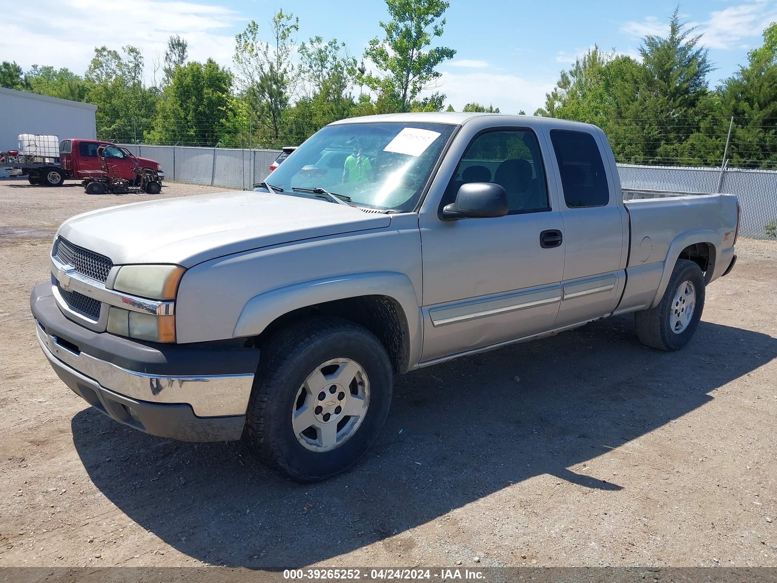 Photo 1 VIN: 1GCEK19B55E235546 - CHEVROLET SILVERADO 